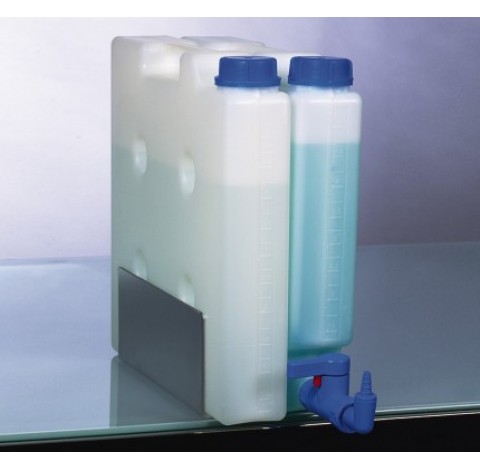 Bidon rectangulaire a robinet avec tubulure 10 litres diametre interne du col 41 mm en polypropylene
