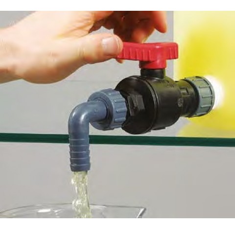 Robinet a bille polypropylene pas de visfemelle R 3/4 et coude d'ecoulement diametre 16 mm diametre 