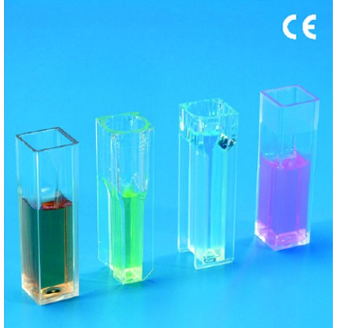 Cuve a usage unique pour Spectrophotometres  capacite 2,5 ml forme haute longueur optique 10mm fenet