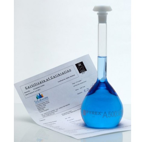 Fiole jaugee bouchee classe A,  5ml CN10/19 serigraphie blanche, certifiee UKAS, tolerances USP/ISO/