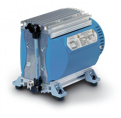 Pompe a membrane MD 1 VARIO-SP, a trois etages, accreditation (NRTL): C/US 24 V 4 cylindres debit ma