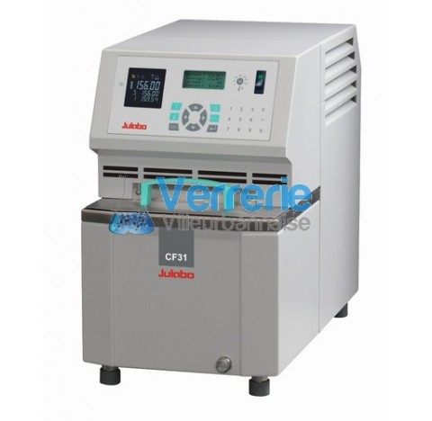 Cryostat compact / Bain thermostate ferme avec pompe CF31 Temp: -40 a +150 degre Celsius Vol: 5,5 Li