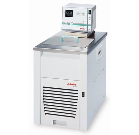 Cryostat a circulation / Bain thermostate ferme avec pompe F35-HL Temp: -35 a +150 degre Celsius Vol