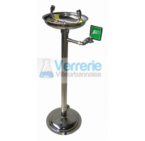 Laveur d'yeux de securite sur pied a commande manuelle a 100% Inox a  usage interieur, commande manu