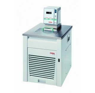 Cryostat a circulation / Bain thermostate ferme avec pompe F50-MA Temp: -50 a +200 degre Celsius Vol