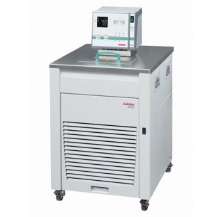 Ultra cryostat / bain thermostate ferme avec pompe FP51-SL Temp : -51 a +200 degre Celsius Vol: 11 L