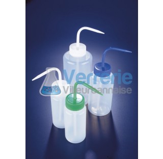 Pissette col large LDPE 250ml bouchon blanc Pissettes epaule carree comportant un col large pour fac