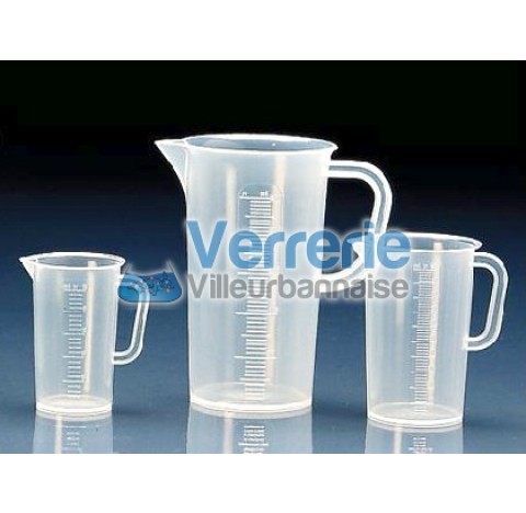 Beaker 3 liters graduation mold in polypropylene with handle sub-division : 50ml Dim. height : 240mm