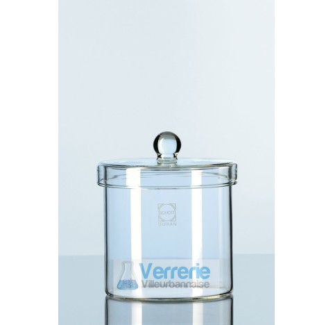 Duran Cylinder, with knobbed lid, polished rim, body diameter 80 mm height without lid 80 mm, 250 ml