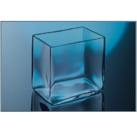 Cuves en verre a bord rode brut 21 litres dimensions LongXLargXHaut : 36x23x26 cm bord rode et poli 