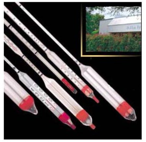 Densimetre en verre amplitude 1,120 - 1,140 g/ml   division 0,002 precision 0,002 longueur totale 33