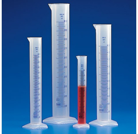 Blue graduated mesuring cylinder 2 liters graduation 200 ml subdivision 20 ml tolerance +/-20 O.D. 8