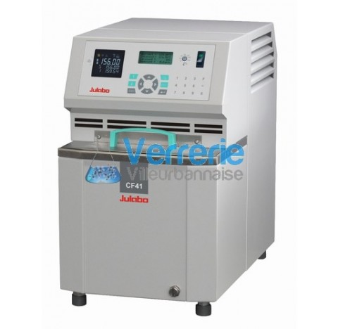 Cryostat compact / Bain thermostate ferme avec pompe CF41 Temp: -40 a +200 degre Celsius Vol: 5,5 Li