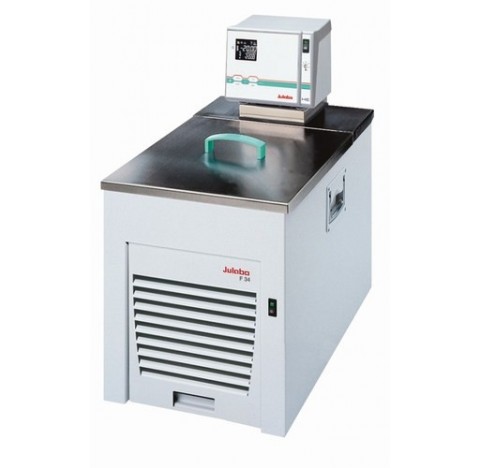 Cryostat a circulation / Bain thermostate ferme avec pompe F34-HE Temp: -30 a +150 degre Celsius Vol
