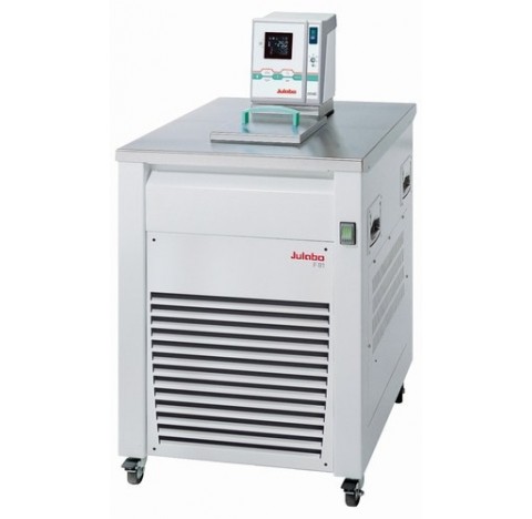 Ultra Cryostat / bain thermostate ferme avec pompe Temp :-81 a +100 degre Celsius Vol: 6,5 Litres Ap