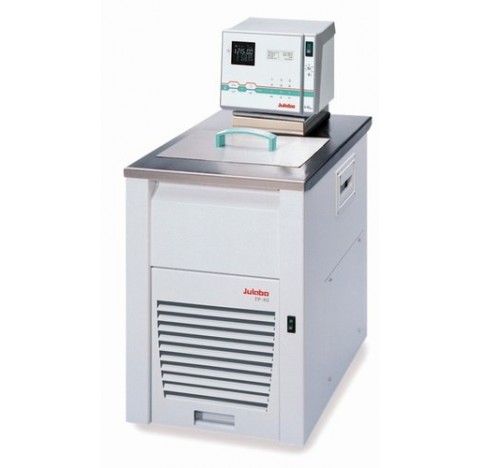 Cryostat a circulation / Bain thermostate ferme avec pompe F40-HL Temp: -40 a +200 degre Celsius Vol