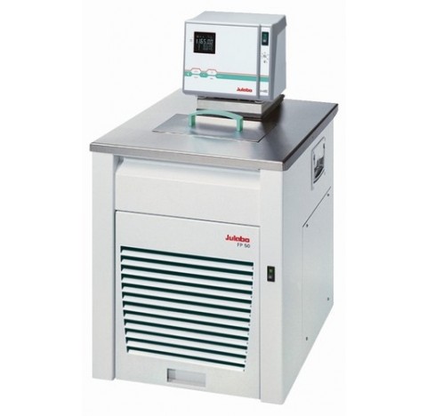 Cryostat a circulation / Bain thermostate ferme avec pompe F25-HE Temp: -50 a +200 degre Celsius Vol