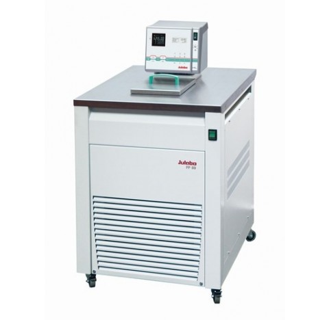 Ultra cryostat / bain thermostate ferme avec pompe Temp : -90 a +100 degre Celsius Vol: 8 Litres App