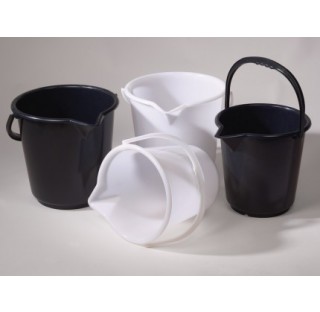 Bucket HDPE, black, w/ spout and scale, 10,5 l