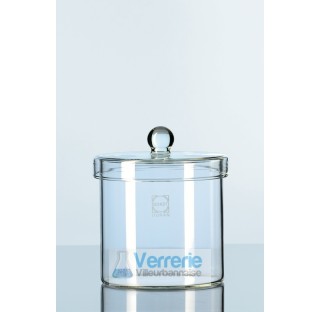 Duran Cylinder, with knobbed lid, polished rim, body diameter 80 mm height without lid 80 mm, 250 ml